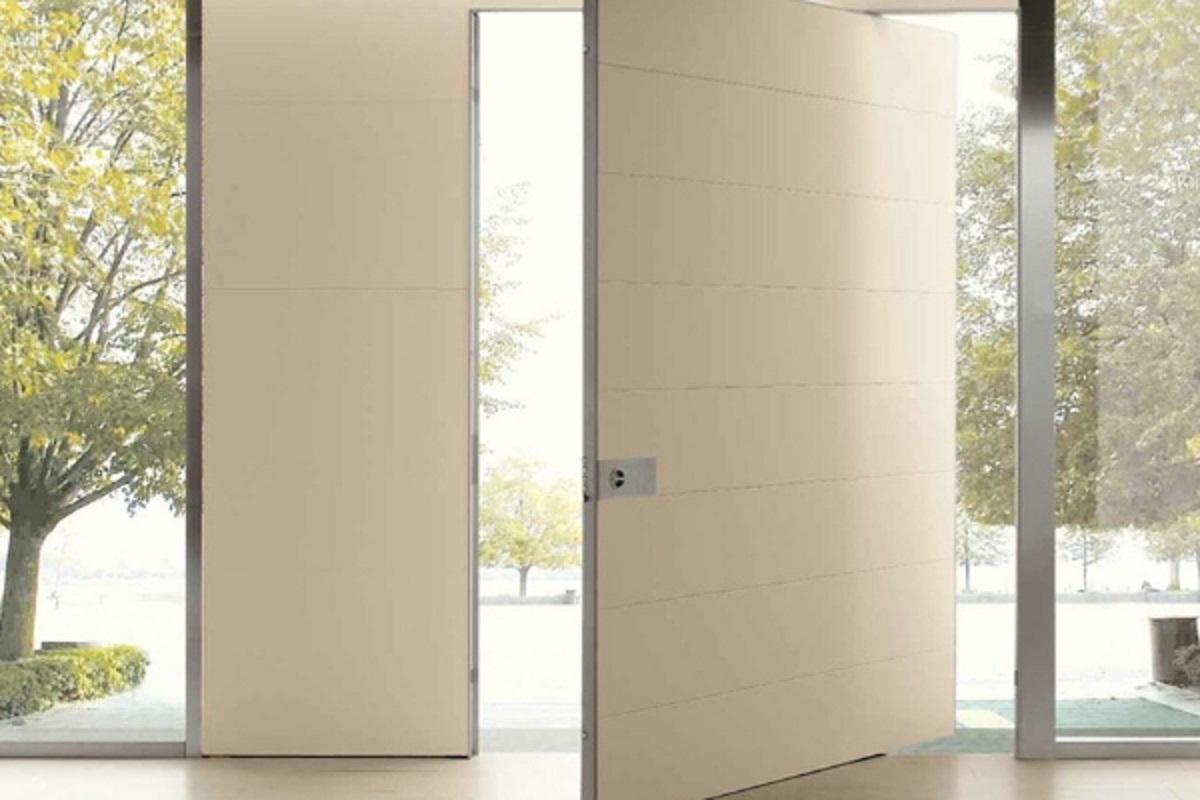puertas pivotantes en malaga